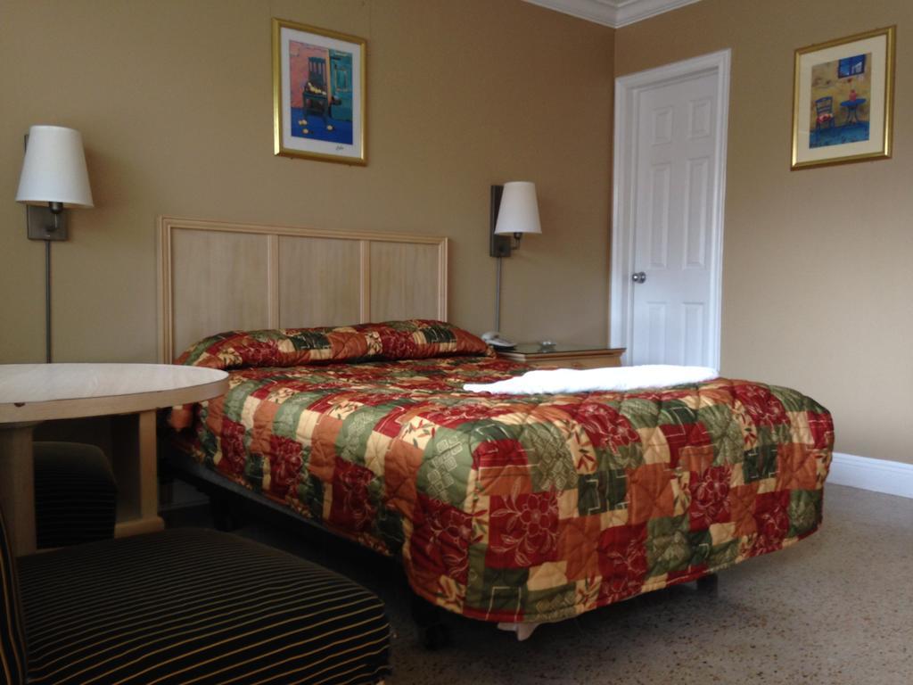 Palacio Inn Motel 마이애미스프링스 외부 사진