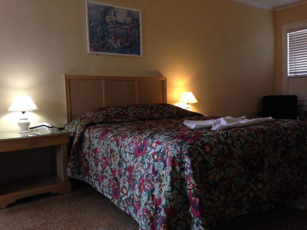 Palacio Inn Motel 마이애미스프링스 객실 사진
